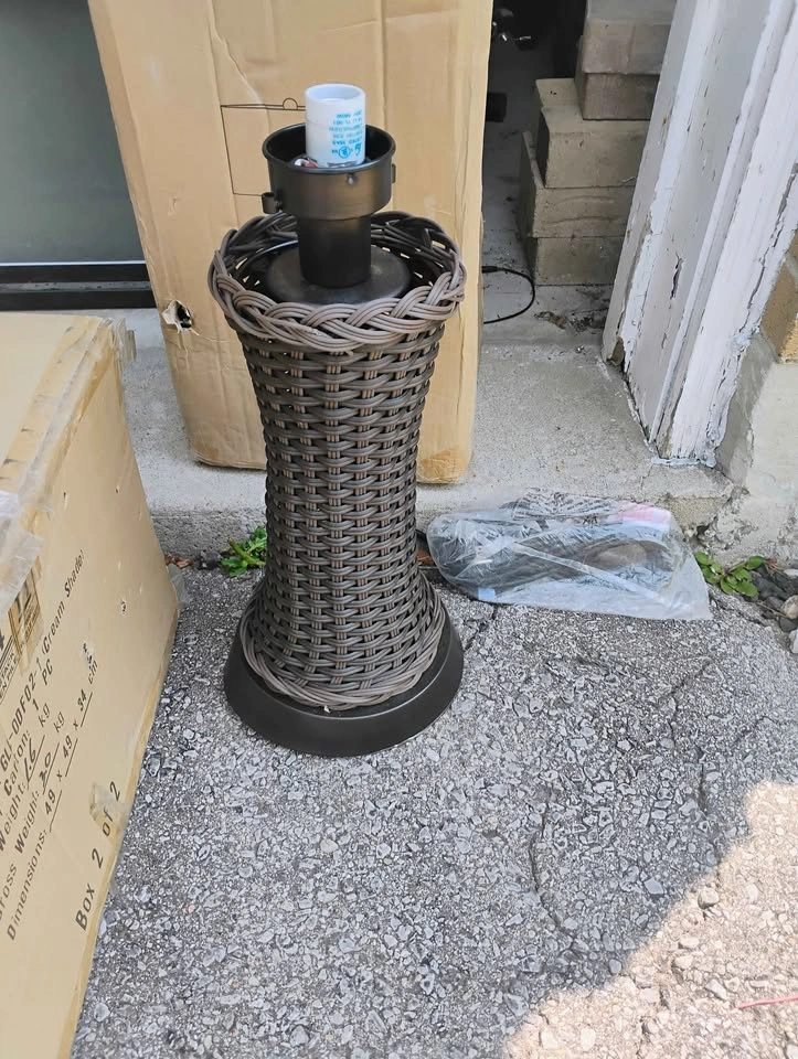 NEW (2) Wicker outdoor lamps and shades - photo 3