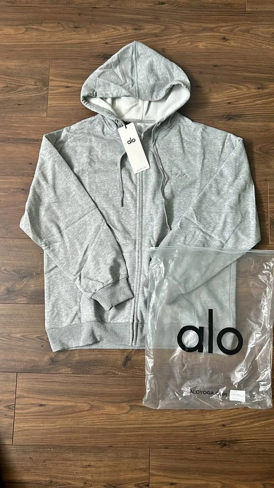 Alo yoga grey zip up hoodie