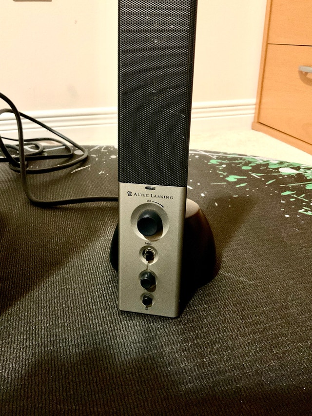 Altec Lansing VS4121 Computer Speakers - photo 2