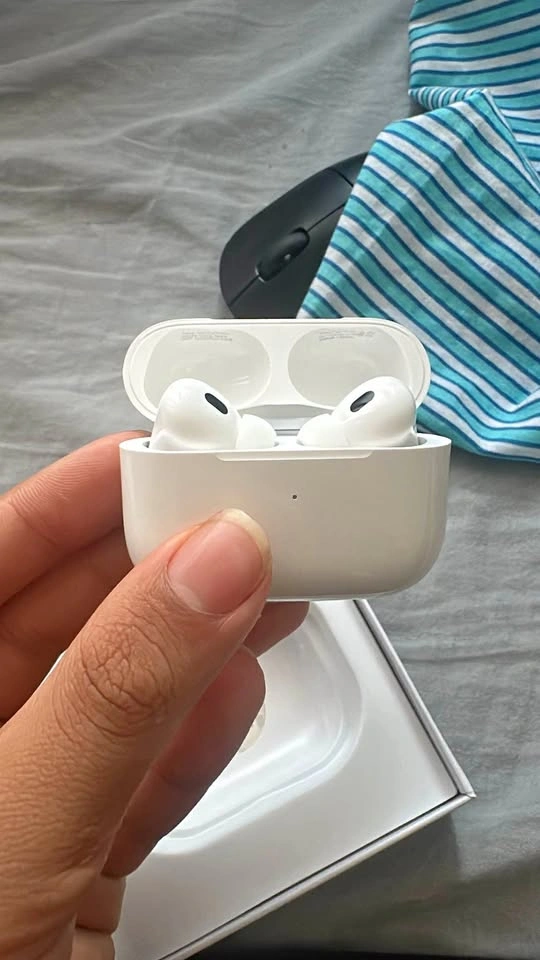 Apple AirPods Pro (2nd Generation)