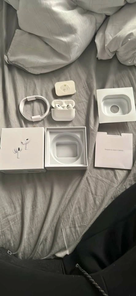 Apple AirPods Pro (2nd Generation)
