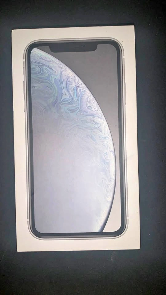Apple iPhone XR white