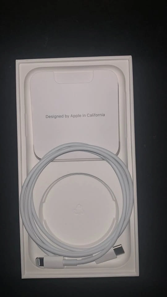 Apple iPhone XR white - photo 2