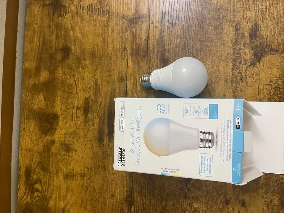 smart bulb - photo 2