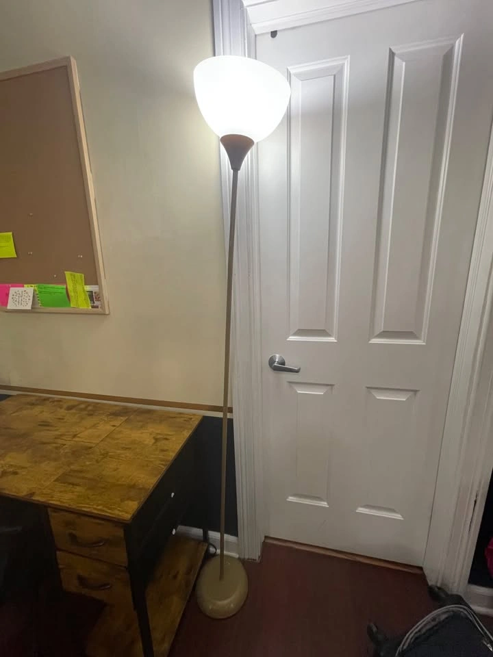 4 standing lamps