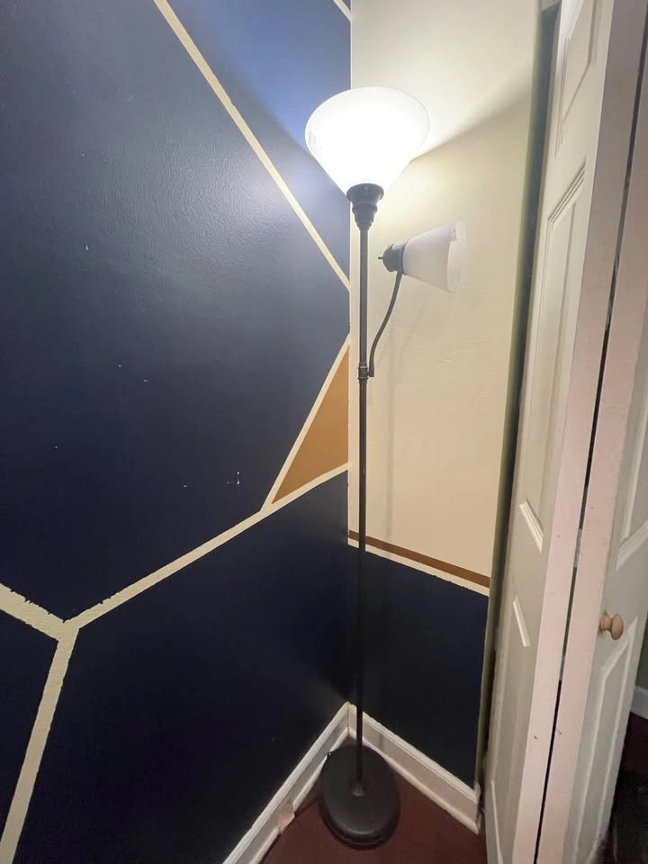 4 standing lamps - photo 3