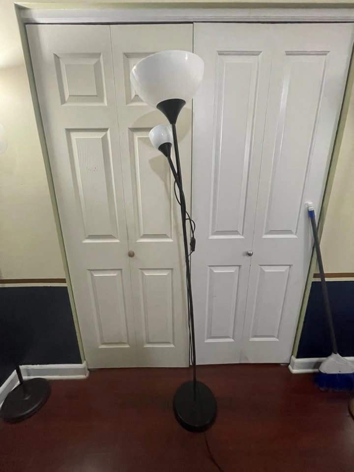 4 standing lamps - photo 4