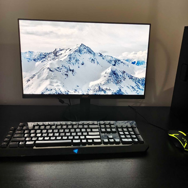 Amazing 24" IPS FullHD Monitor – Crisp & Clean, Great Condition - photo 2
