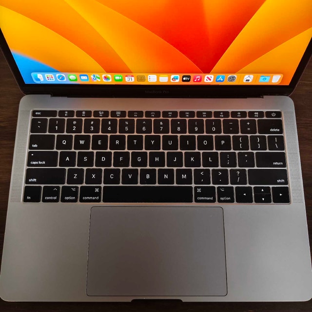 1TB Apple MacBook Pro 13" | 16GB RAM | Trade for PC or PS5 - photo 3