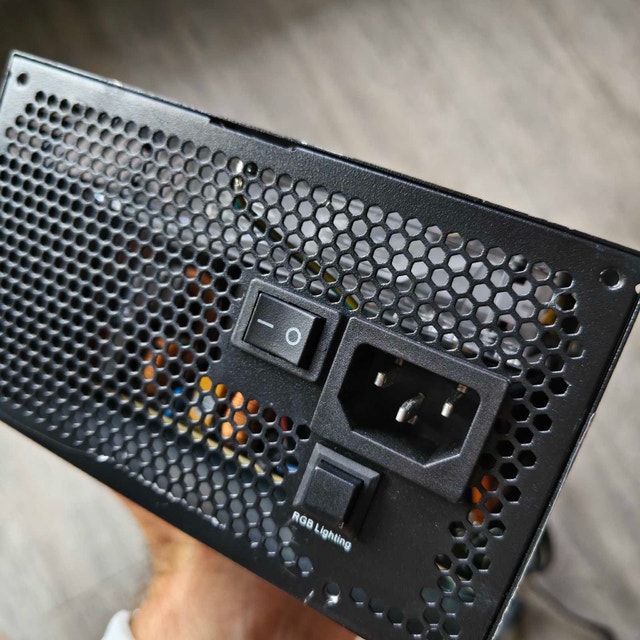 ⚡ 650W RGB 80 PLUS Bronze Certified Power Supply - photo 4