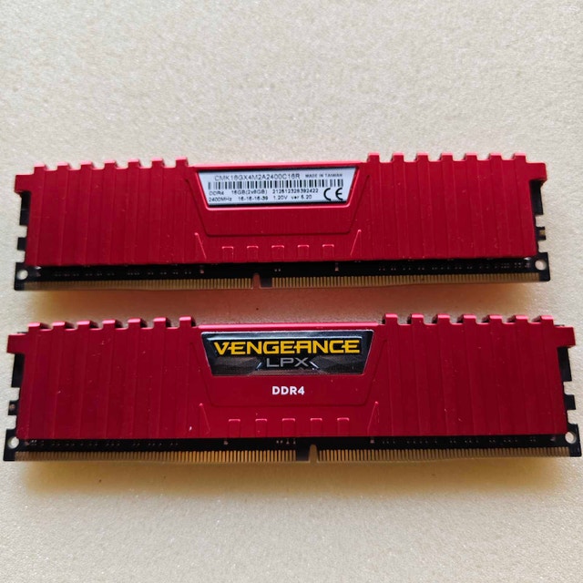 16GB DDR4 RAM (2x8GB) – Corsair Vengeance LPX Red - photo 2