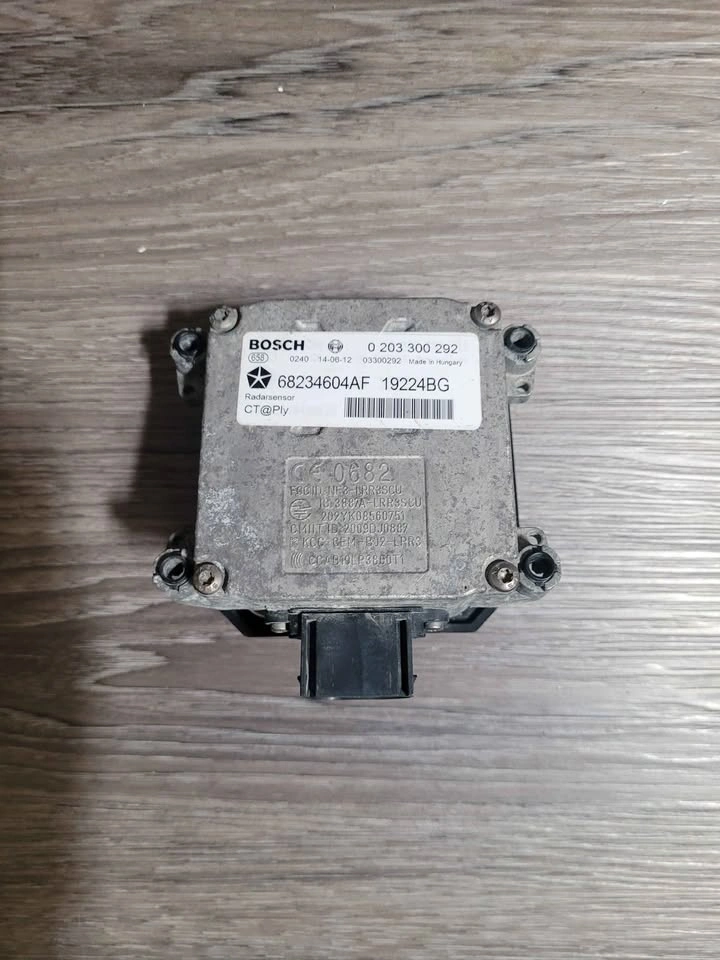 Bosch 68234604AF Adaptive Cruise Control Radar Sensor - photo 2