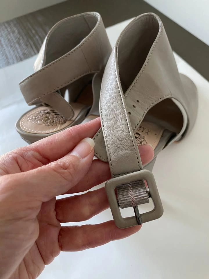 Vince Camuto Slingback Peep-Toe Heels – Size 7.5 - photo 5