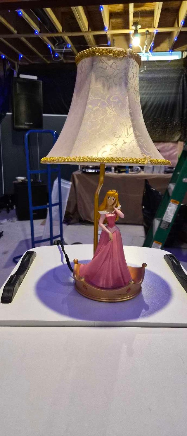 Disney Aurora Table Lamp - photo 2