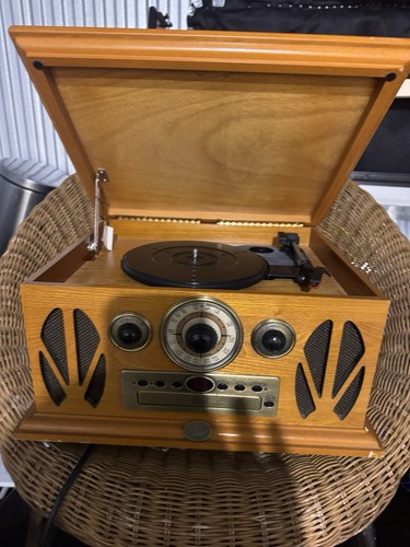 Spirit of St. Louis Brown Compact Stereo Turntable CD Player - photo 3