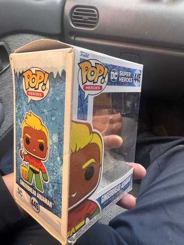 Funko Pop! Heroes DC Super Heroes Gingerbread Aquaman #445
