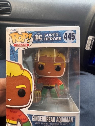 Funko Pop! Heroes DC Super Heroes Gingerbread Aquaman #445 - photo 3