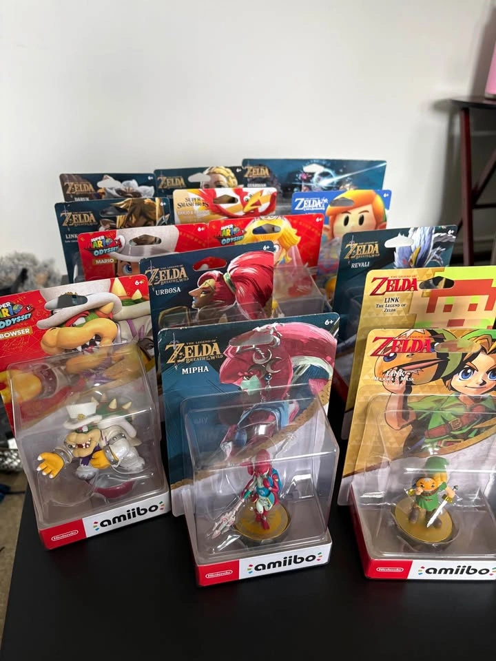 Large Nintendo Amiibo Lot - The Legend of Zelda, Mario, Extras - photo 3