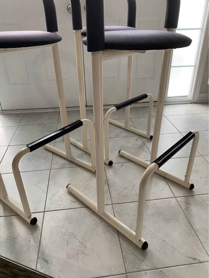 Vintage Amisco Bar Stools – Set of 3 (Excellent Condition) - photo 5