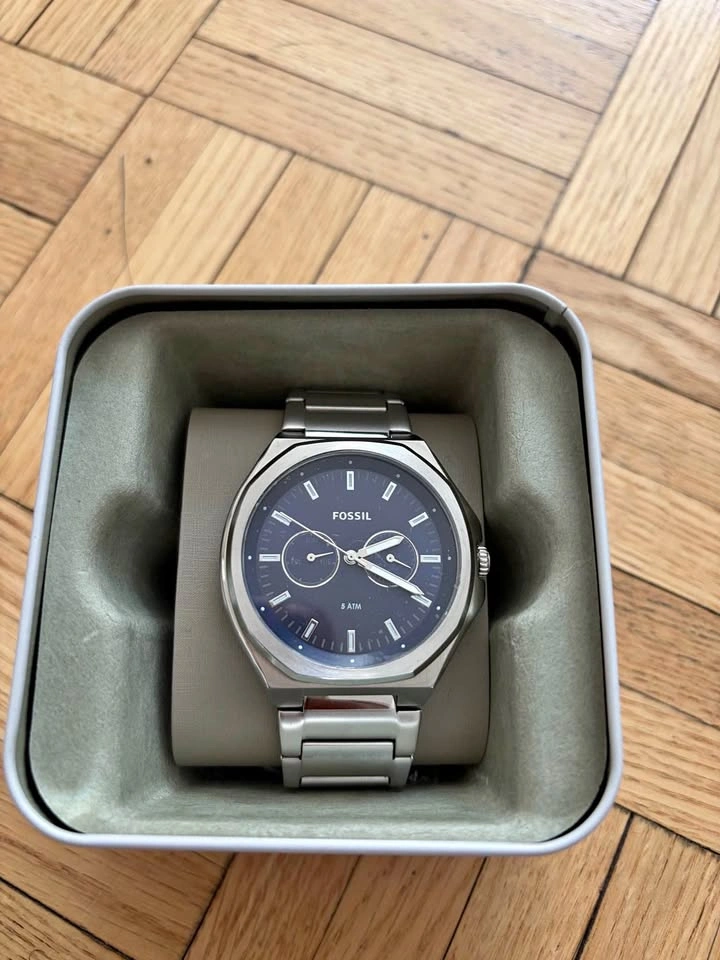 Evanston Multifunction Stainless Steel Watch – Like New (45mm)