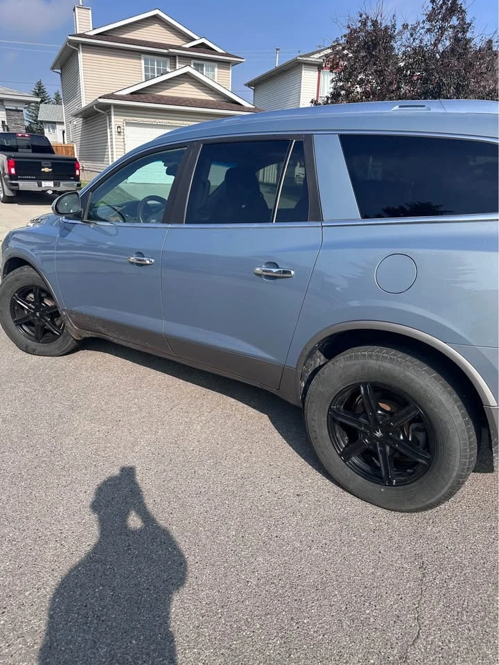 2008 Buick Enclave CXL, AWD - photo 4