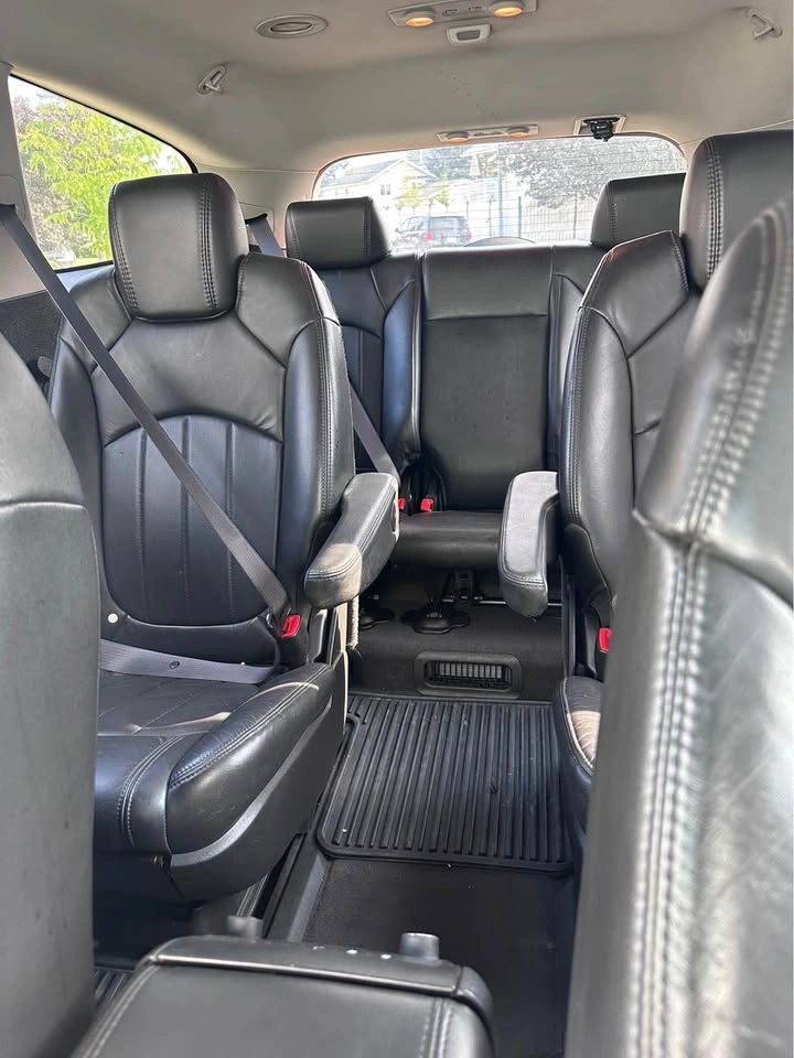 2008 Buick Enclave CXL, AWD - photo 5