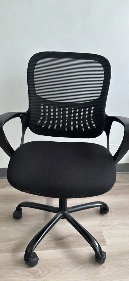 Office Desk and Office Chair - photo 3