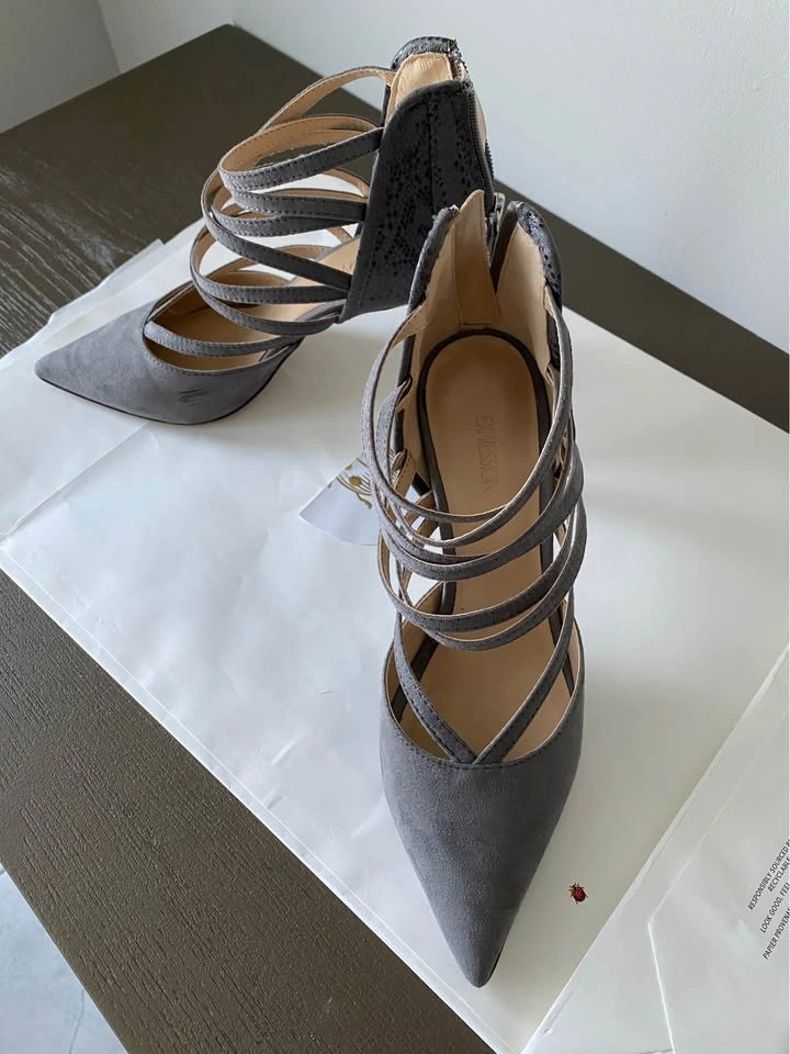 Expression High Heels Shoes Pumps – Size 7 - photo 3