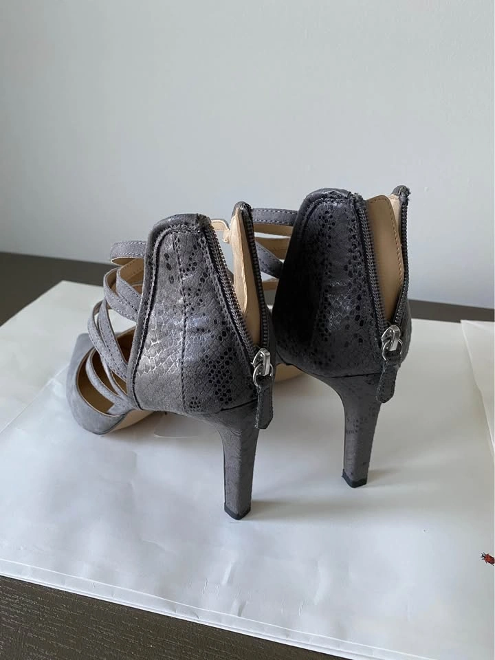 Expression High Heels Shoes Pumps – Size 7 - photo 4