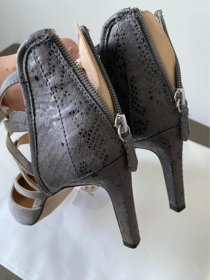 Expression High Heels Shoes Pumps – Size 7 - photo 5
