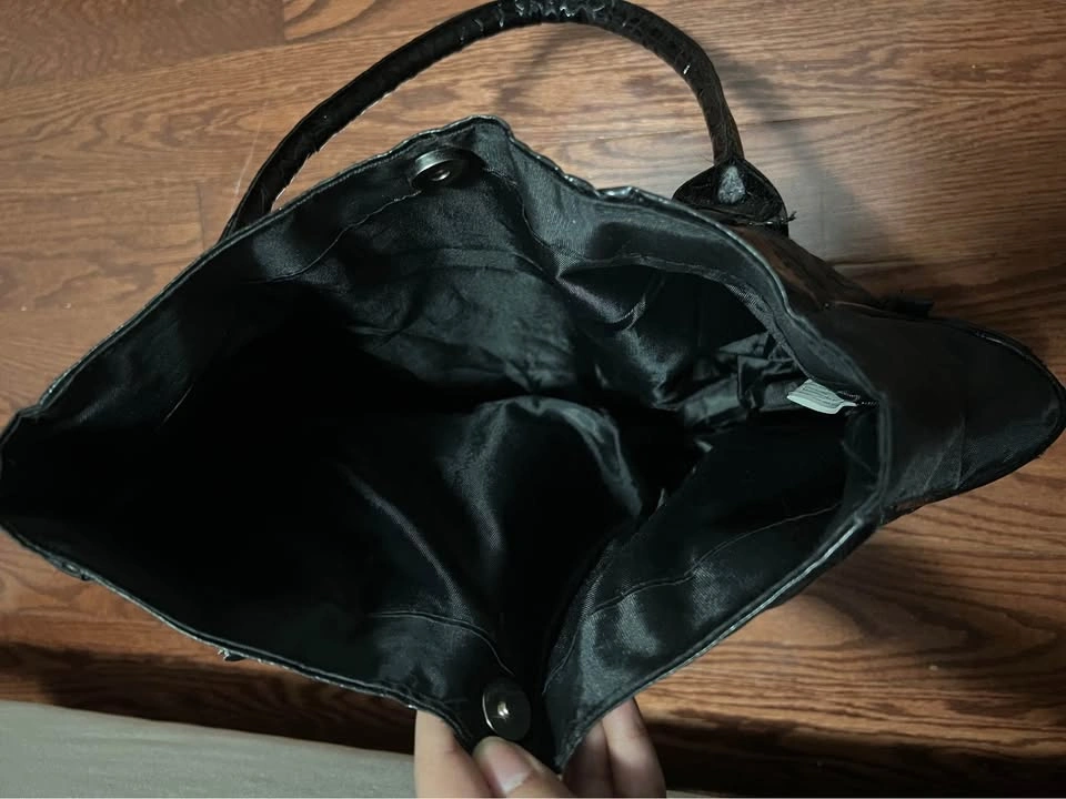 Large spacious snake print duffle / shoulder bag - photo 2