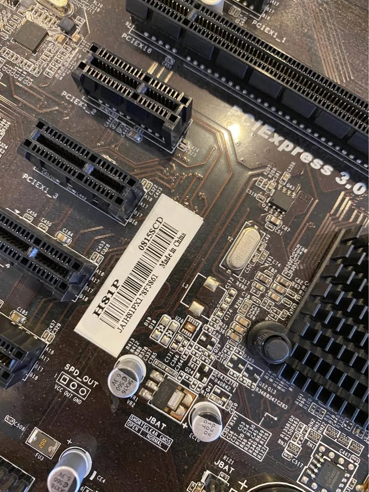 H81P Motherboard (Sticker: H81P | Code: 0815SCD) - photo 2