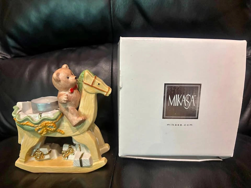 Mikasa Holiday Magic Porcelain Teddy Bear Tea Light Holder