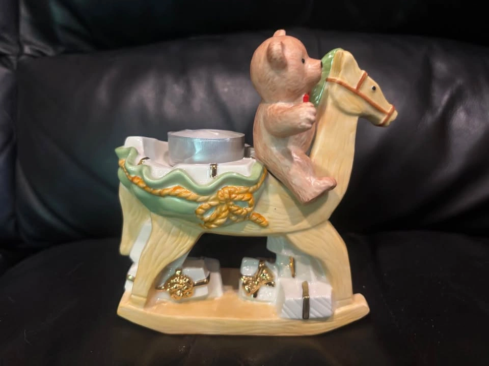 Mikasa Holiday Magic Porcelain Teddy Bear Tea Light Holder - photo 2