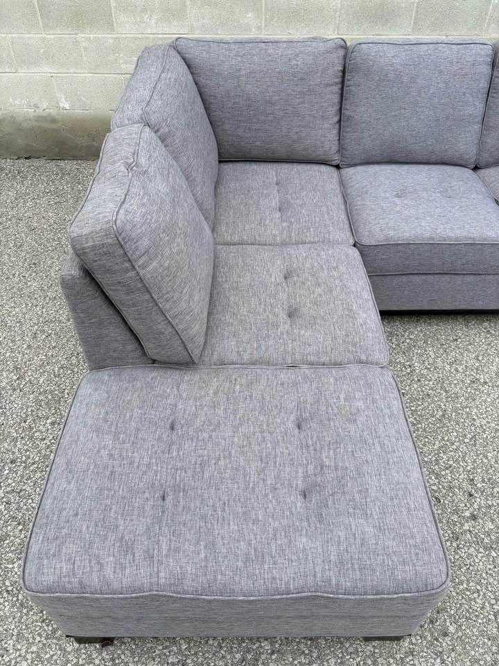 Grey Tuffed Sectional Sofa with Chaise - photo 5