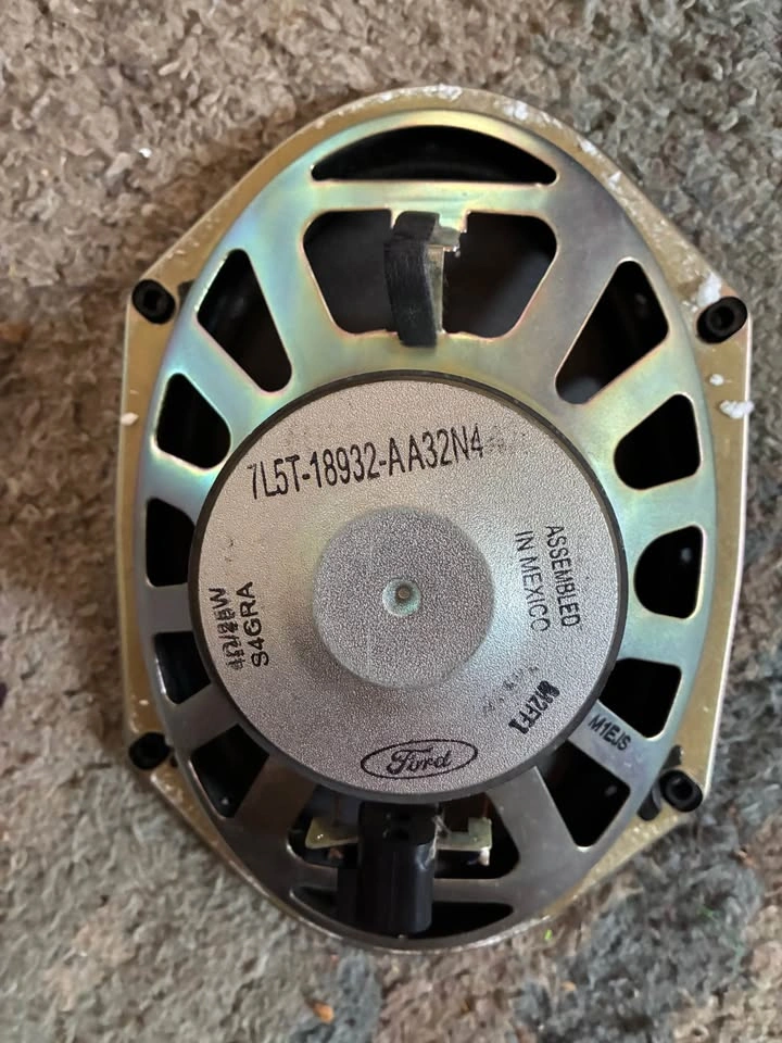 OEM Ford 7L5T-18932-AA32N4 car speakers - photo 4