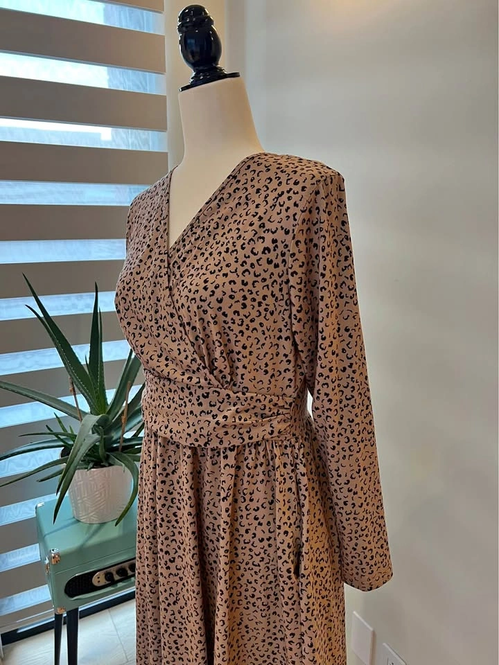 Leopard Print Long Sleeve, pockets Wrap Dress- L
