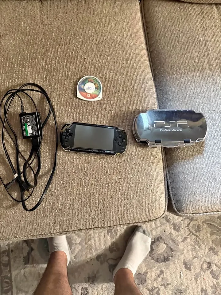 Broken PSP for parts/repairs