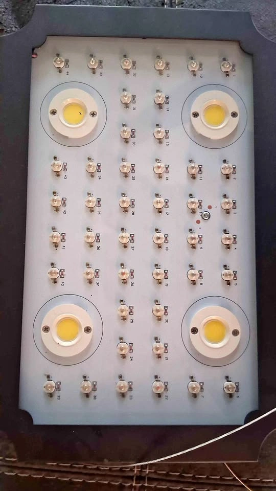 LED Grow Light Starter Kit - photo 2