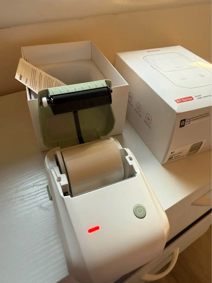 NIIMBOT B1 Bluetooth Label Maker Machine – Green | LIKE NEW - photo 4