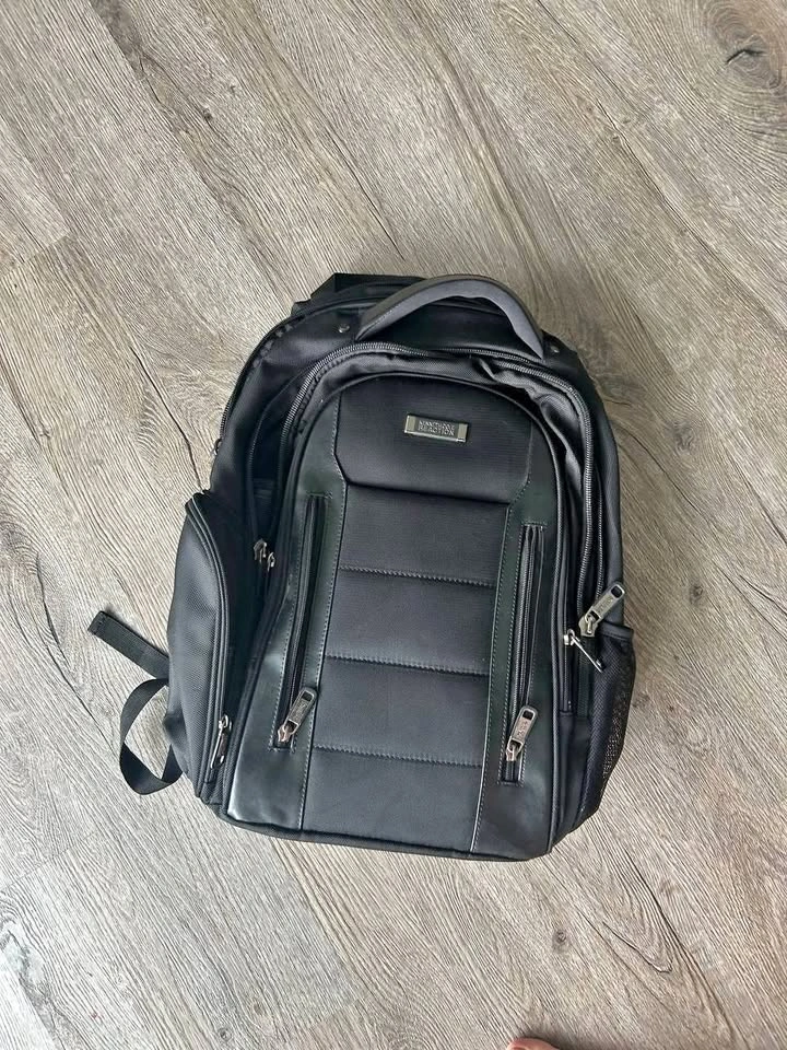Kenneth Cole Reaction EZ-Scan 17” Laptop Travel Backpack