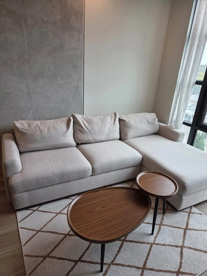 Coffee Table/Stools ($100 for both) - photo 3