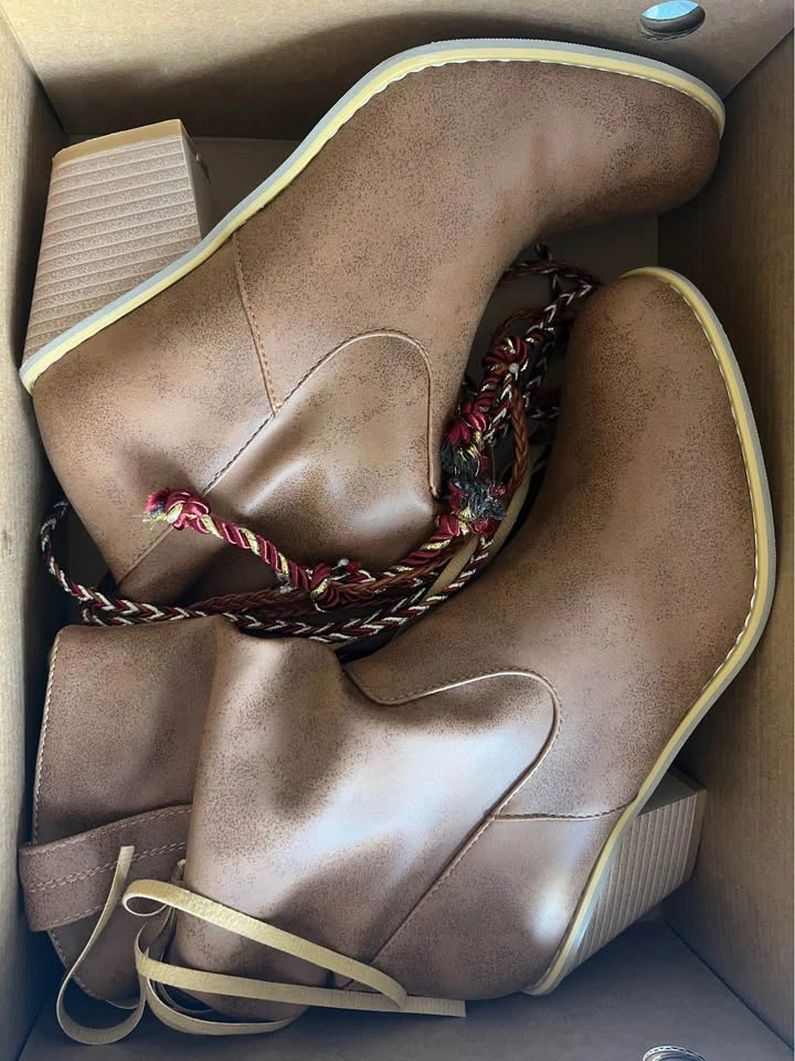 Boots brand new 38 - photo 4