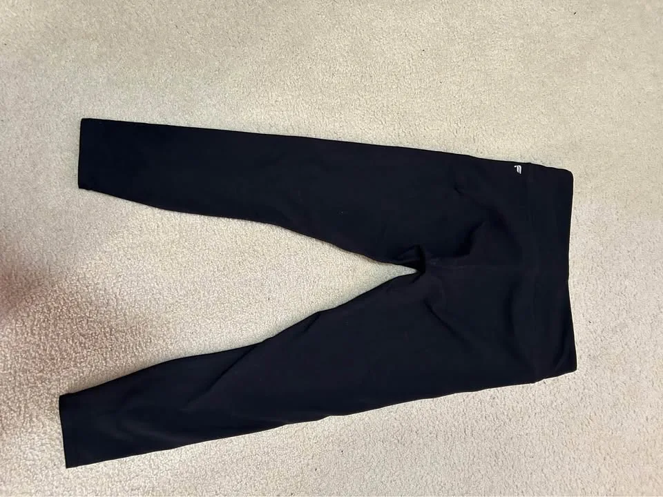 Fabletics leggings - medium thumbnail