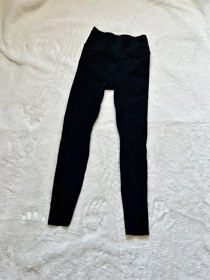 Fabletics sculptknit medium leggings thumbnail