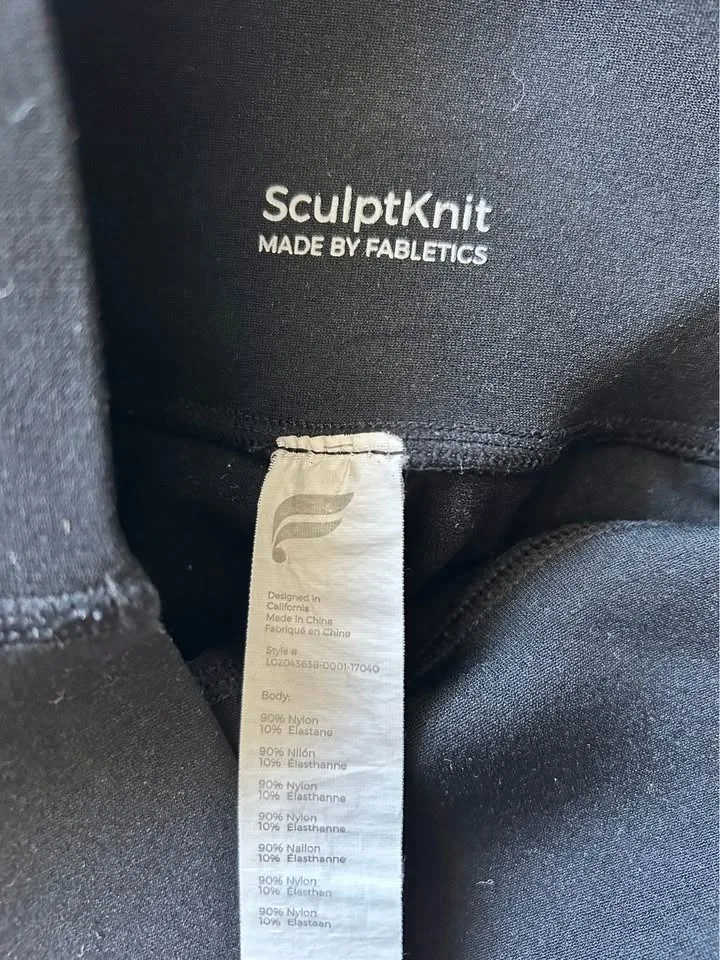 Fabletics sculptknit medium leggings image indicator(3)