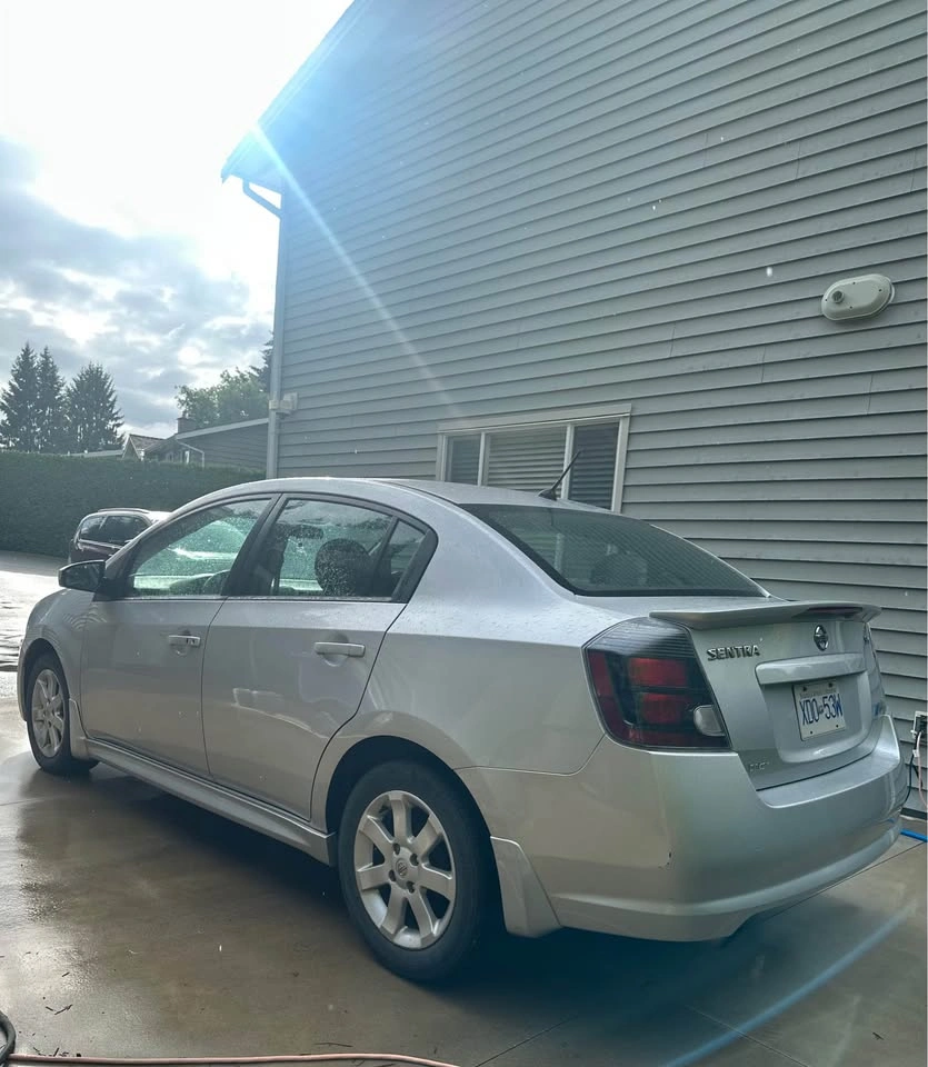 2012 Nissan Sentra - photo 4