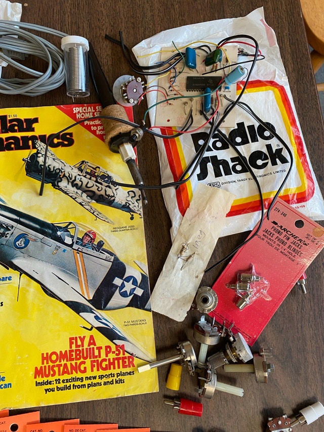 electronic parts - photo 3