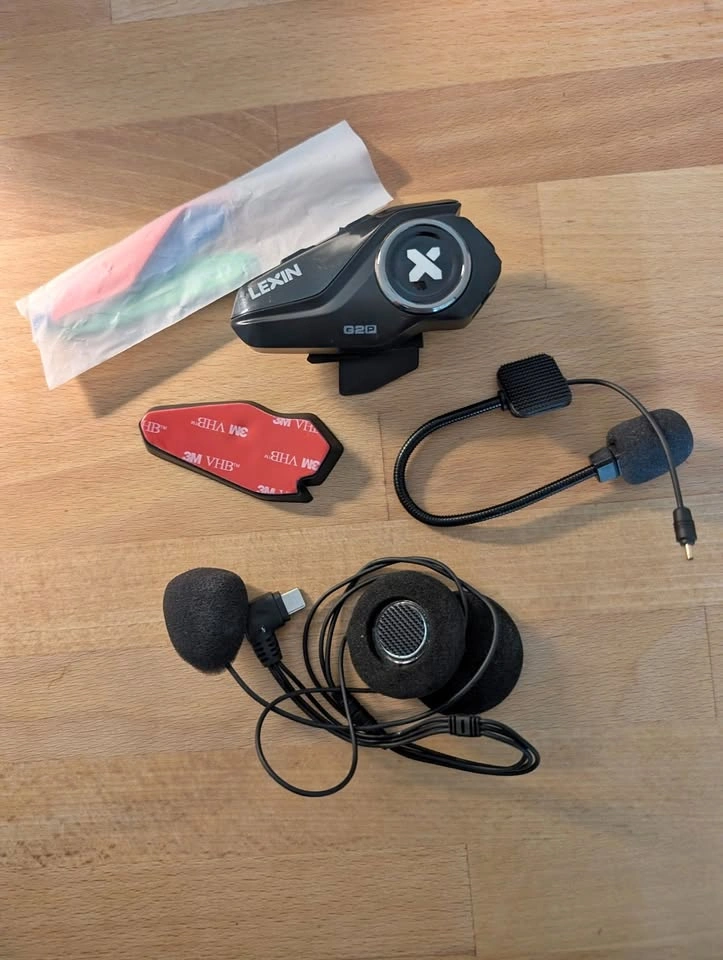 Lexin G2P motorcycle helmet communicator