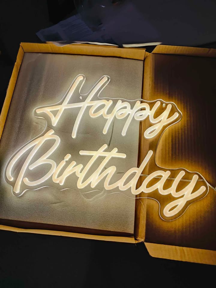 LED signs for $10! Event decoration - birthday, wedding... - photo 3